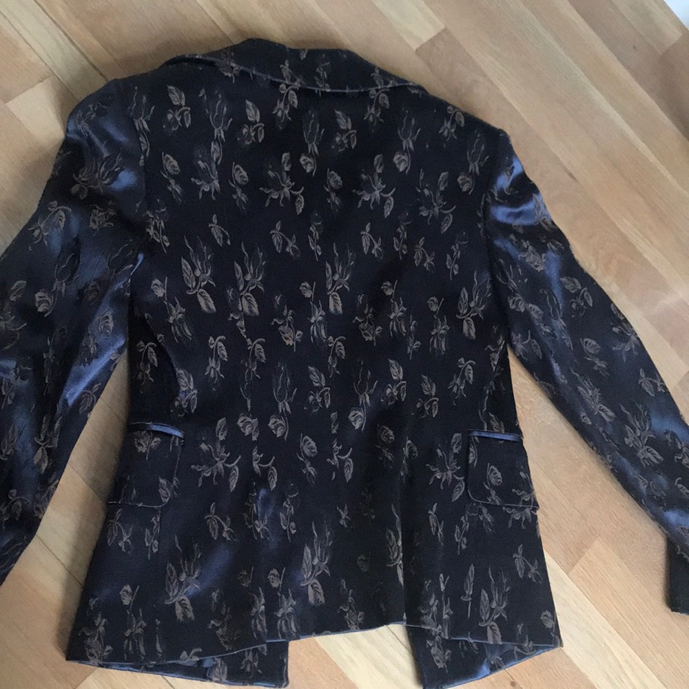 Tahari jacket - Picture 4 of 5